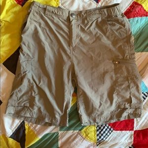 Columbia Omni-Shade Hiking Cargo Shorts W32 L10